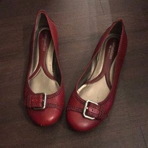 🔻3 for $30🔻Naturalizer flats! buckle detail!